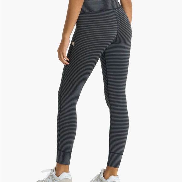 SOLD‼️VUORI Stripe Daily Legging & Yosemite Bra - Picture 3 of 4